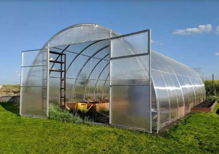 sera-policarbonat-latime-4m-include-structura-si-policarbonat~504