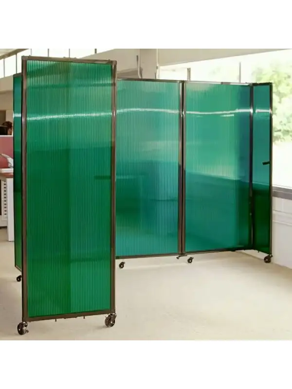 mobilnye-peregorodki-s-sotovym-polikarbonatom-14