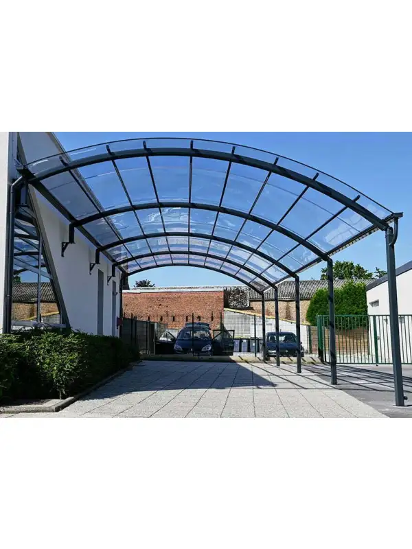 monolitický polykarbonát transparentní