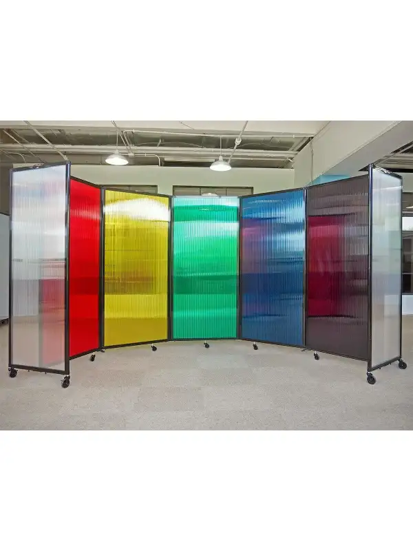 mobilnye-peregorodki-s-sotovym-polikarbonatom-7